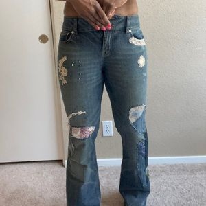 Custom Patch Flare Leg London Jean